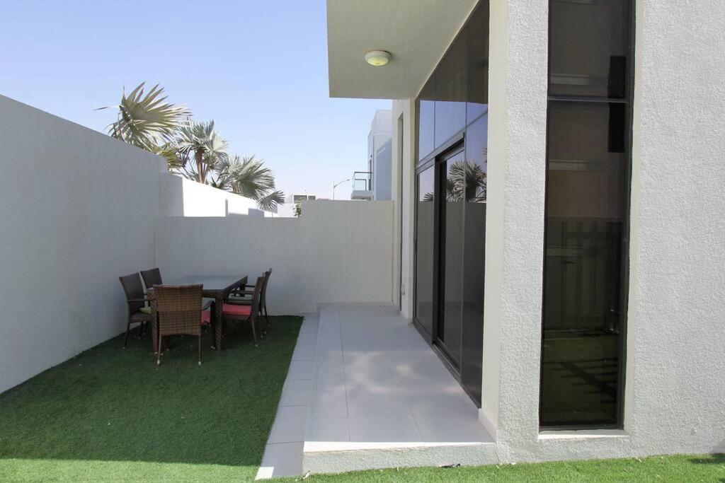 Specious 3 Bedrooms With Maid Room Villa Dubaj Kültér fotó
